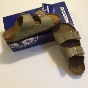 WMNS Birkenstock Arizona Suede Sandals